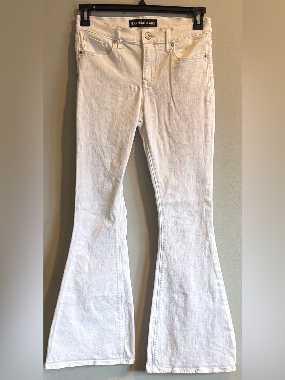 Express Bell Flare Mid Rise White Jeans Size 6R